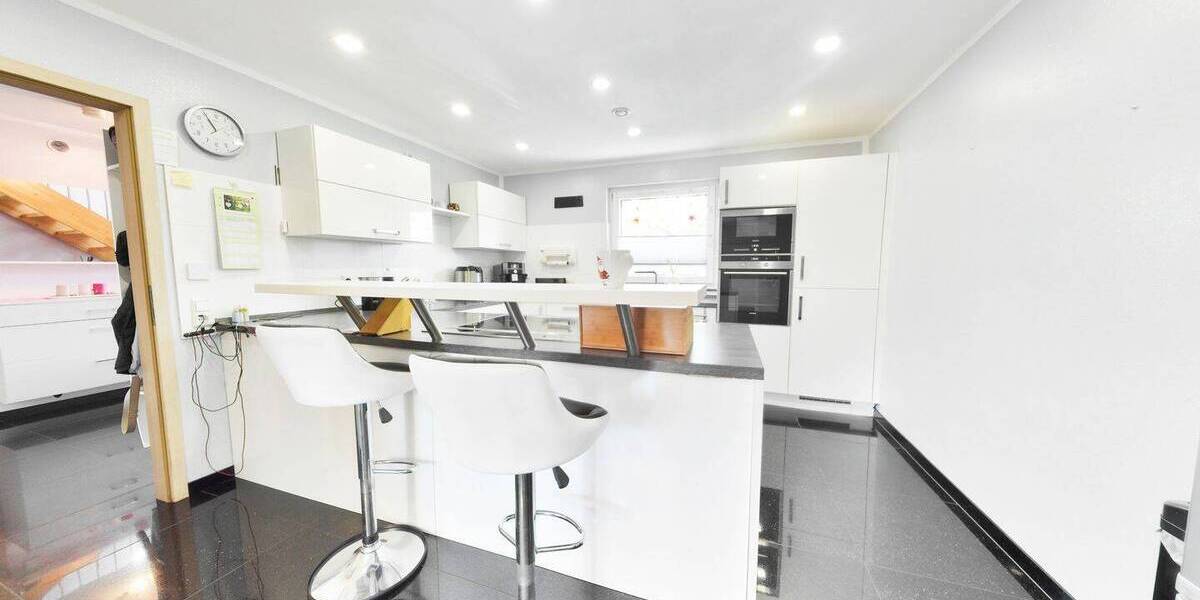 Einfamilienhaus Burscheid - 4 Zimmer, 142 m&sup2;, 599.000&euro; | Angebot:26806486