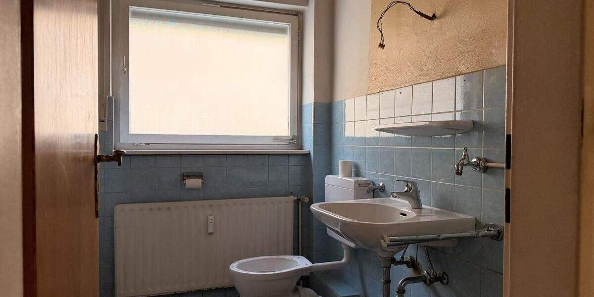 Etagenwohnung mit eigener Garage und Blick ins Grüne 2 zimmer