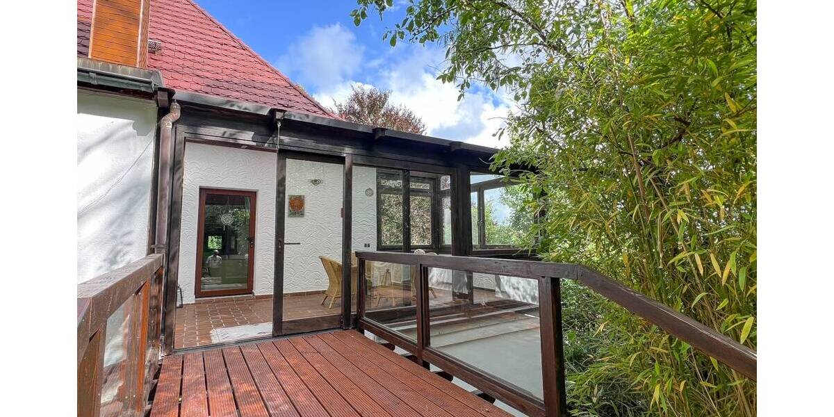 Historisches Herrenhaus im Hagener Süden, aufgeteilt in zwei Eigentumswohnungen 1 zimmer