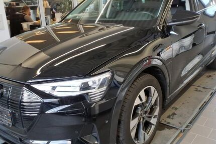 Audi e-tron 26.237 km 29.934 &euro; Hagen 58091