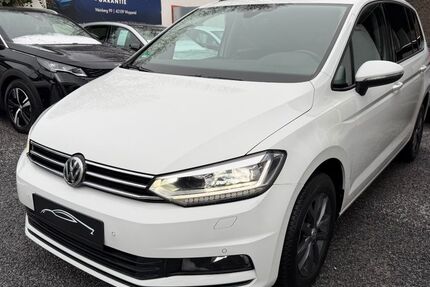 VW Touran 65.168 km 22.950 &euro; Wuppertal 42109
