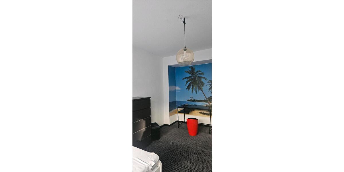 Möblierte WG Zimmer ruhig, aber zentral 5 zimmer