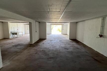 Lager- Produktionsfläche 125m² Halver, All-Inkl., 4 Stellplätzen zimmer