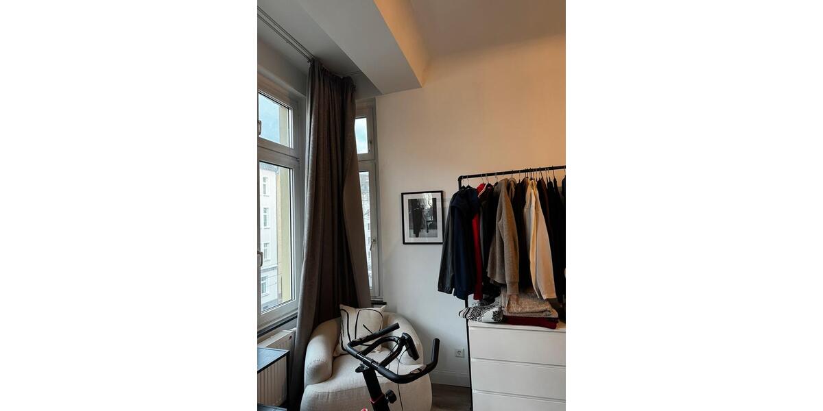 Möbliertes WG-Zimmer in 84 m² Wohnung zur Untermiete – Düsseldorf 1 zimmer