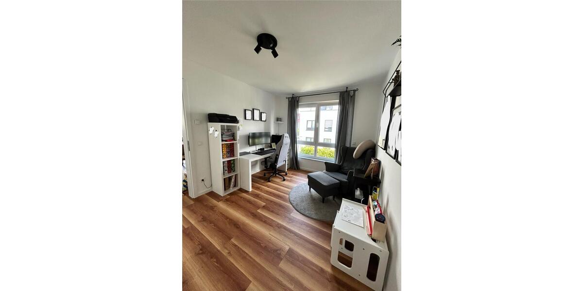 Helle 4-Zimmer Wohnung mit Südbalkon im 1.OG in am Ehrenberg 4 zimmer