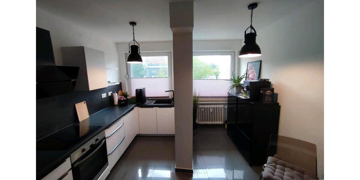 Gepflegte 4 Zimmer Eigentumswohnung mit 2 Balkonen und Stellplatz 4 zimmer