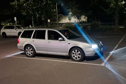 VW Golf 240.000 km 900 &euro; Wipperfürth 51688