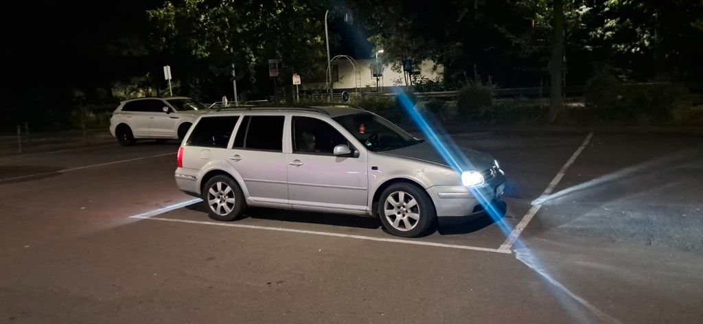 VW Golf 240.000 km 900 &euro; Wipperfürth 51688