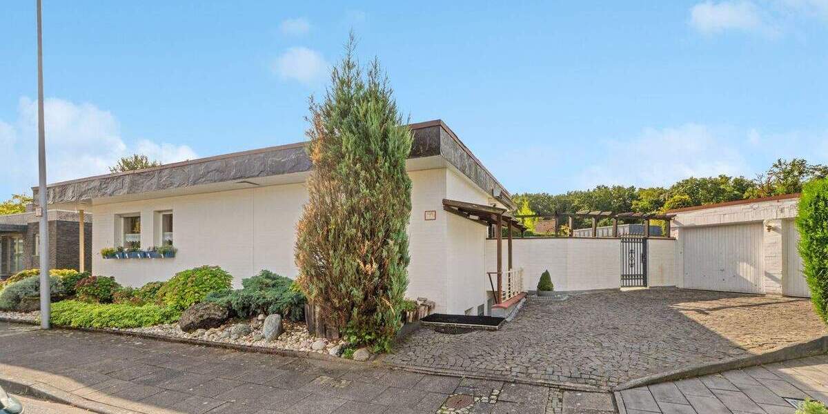 Bungalow Dormagen Hackenbroich - 8 Zimmer, 239 m&sup2;, 549.000&euro; | Angebot:26230626