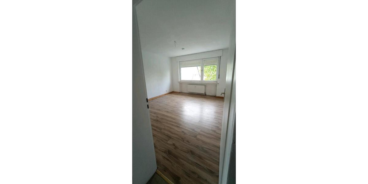 Etagenwohnung Radevormwald - 4 Zimmer, 83 m&sup2;, 720&euro; | Angebot:26262977