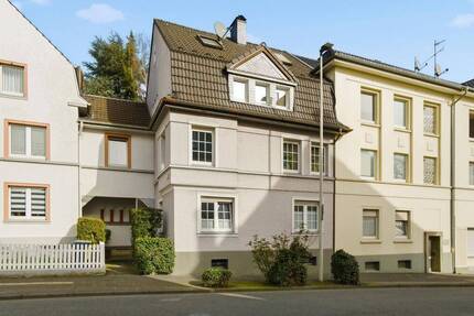 Haus Solingen Solingen-Mitte - 6 Zimmer, 156 m&sup2;, 449.000&euro; | Angebot:26887639