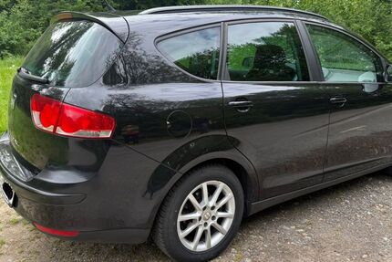 Seat Altea 212.000 km 2.700 &euro; Solingen 42659