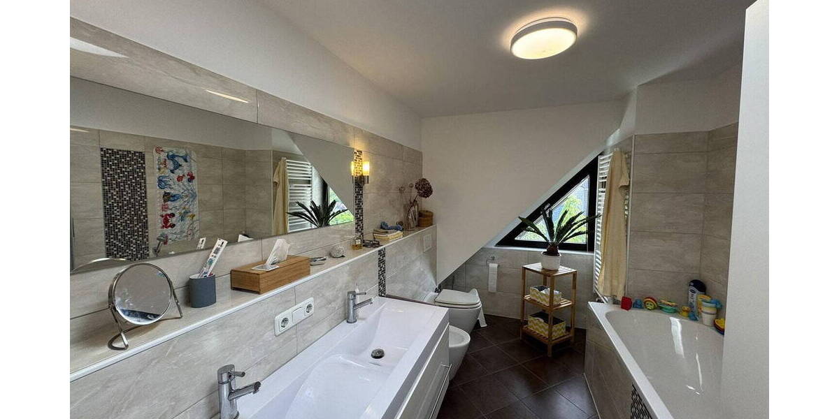 Etagenwohnung Haan - 4 Zimmer, 100 m&sup2;, 1.200&euro; | Angebot:26411366