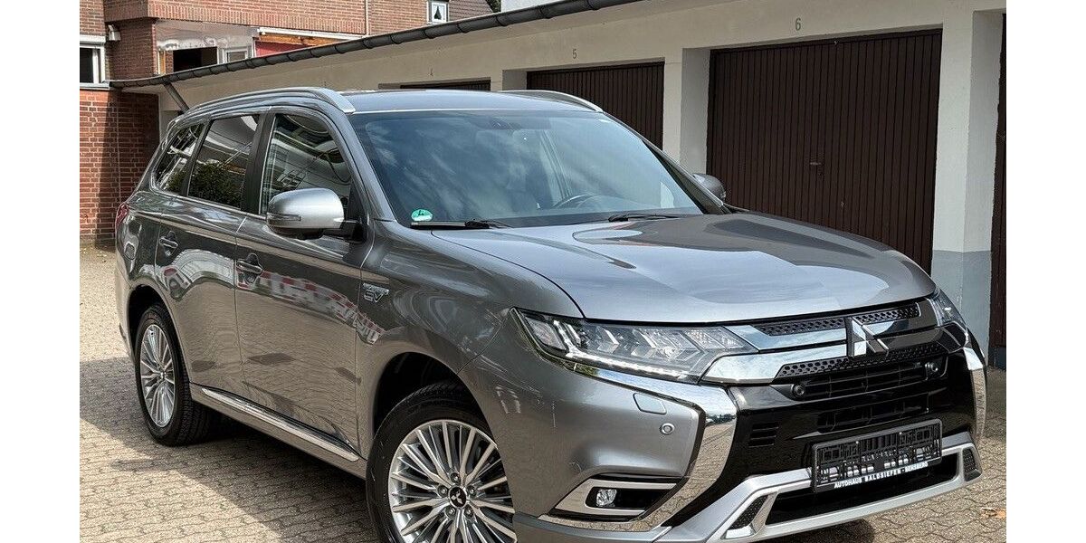 Mitsubishi Outlander 124.000 km 15.840 &euro; Düsseldorf 40468
