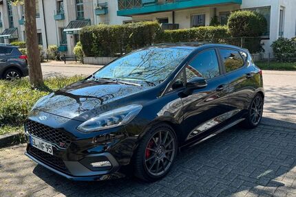 Ford Fiesta 115.000 km 14.900 &euro; Bergisch Gladbach 51427