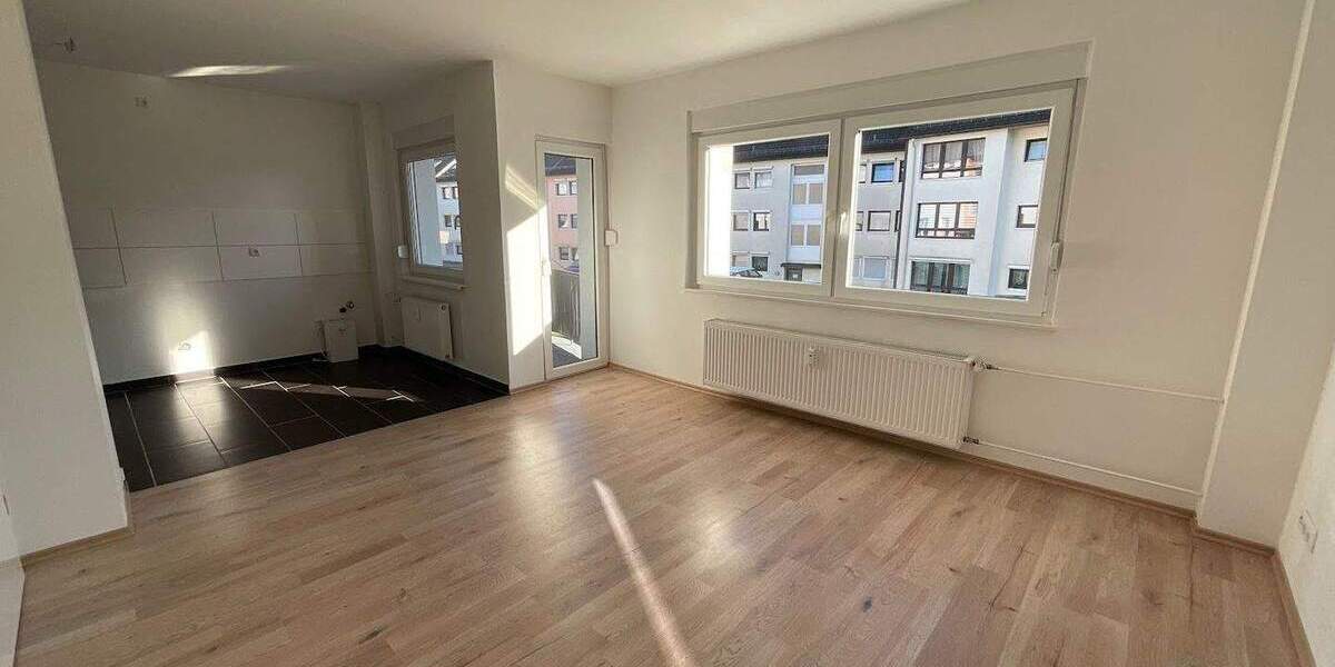 Etagenwohnung Radevormwald Innenstadt - 3 Zimmer, 71 m&sup2;, 639&euro; | Angebot:25739983