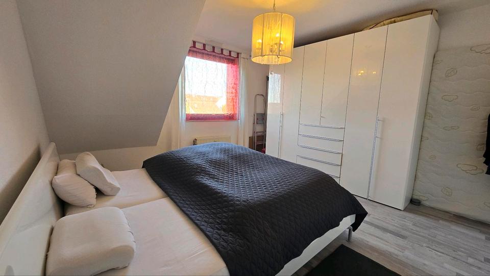 Dachgeschoßwohnung Solingen Ohligs - 2 Zimmer, 57 m&sup2;, 165.000&euro; | Angebot:26418542