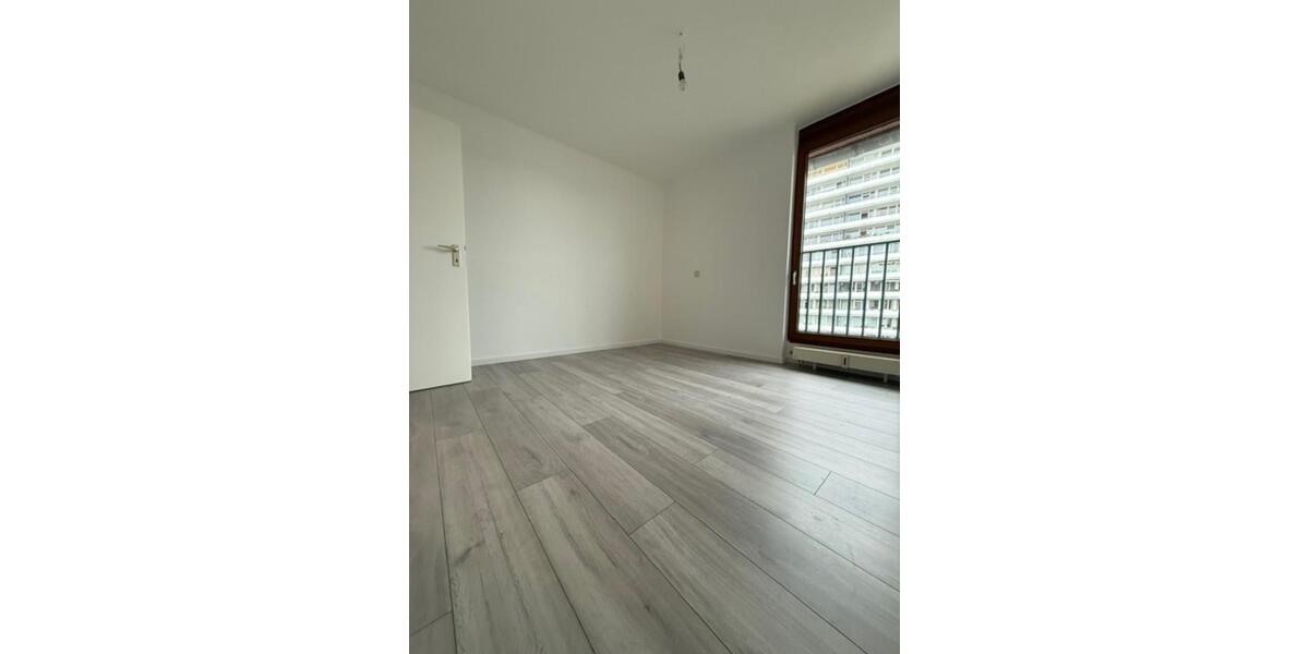 Helle 3-Zimmer Wohnung mit Balkon in Refrath von Privat 3 zimmer