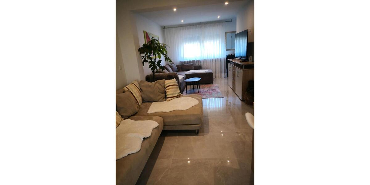 Einfamilienhaus Hilden - 5 Zimmer, 90 m&sup2;, 2.600&euro; | Angebot:25852142