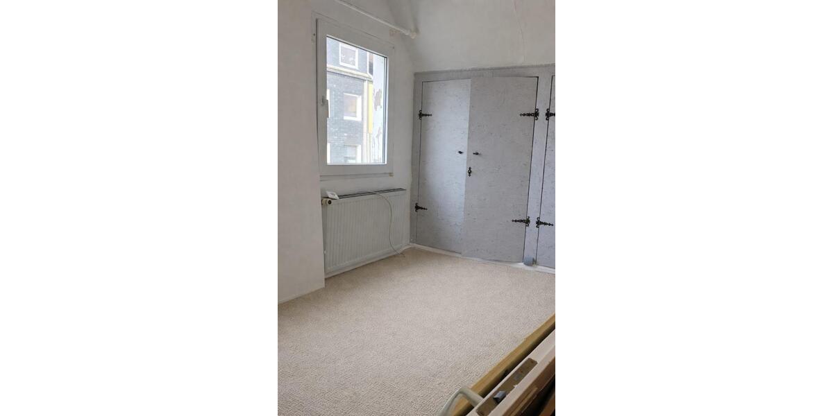 Dachgeschoßwohnung Odenthal - 2 Zimmer, 34 m&sup2;, 500&euro; | Angebot:26462888