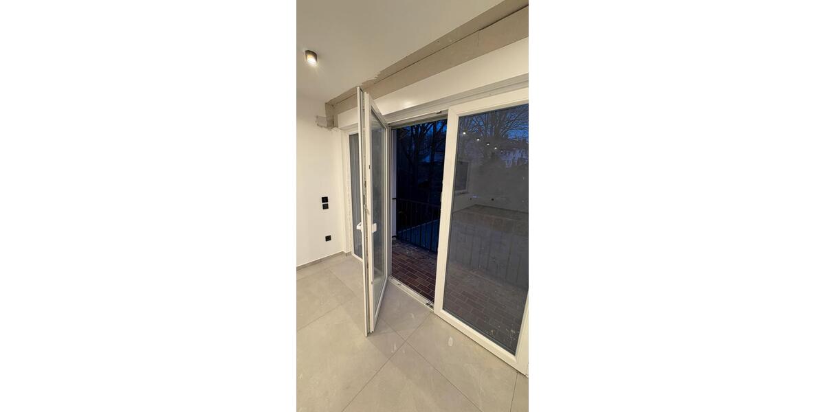 Dachgeschoßwohnung Wermelskirchen - 2 Zimmer, 70 m&sup2;, 1.750&euro; | Angebot:25874310