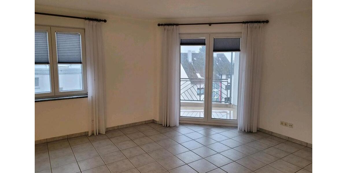 Helle, zentrale Eigentumswohnung mit Aufzug 2 zimmer