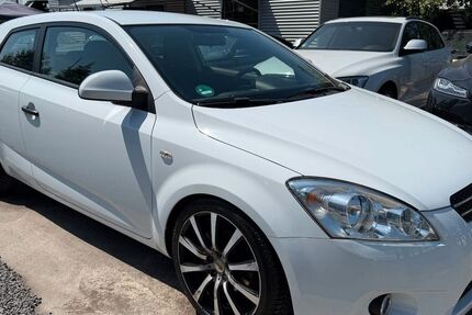 Kia ceed / Ceed 90.000 km 4.950 &euro; Dormagen 41539