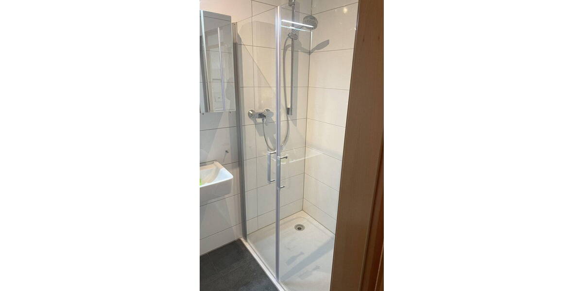 Etagenwohnung Bergisch Gladbach Hebborn - 2 Zimmer, 94 m&sup2;, 399.000&euro; | Angebot:26583703
