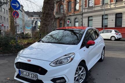 Ford Fiesta 133.000 km 8.350 &euro; Düsseldorf 40477