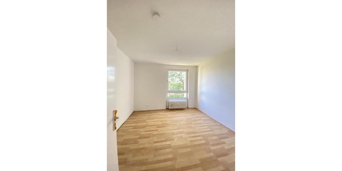 Etagenwohnung Solingen - 3 Zimmer, 74 m&sup2;, 749&euro; | Angebot:26254320