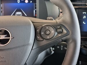 Opel Corsa Edition Komfortp. Techp. 9.521 km 20.280 € HAAN 42781