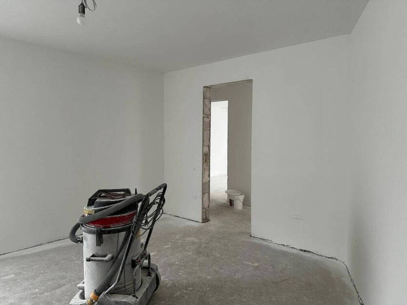 3,5 Zimmer-Neubau-Wohnung, Aufzug, Barrierefrei mit günstigen Sonnen-Energie (A+)