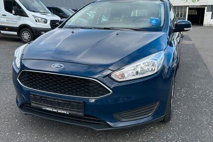 Ford Focus 80.997 km 7.990 &euro; Remscheid 42857