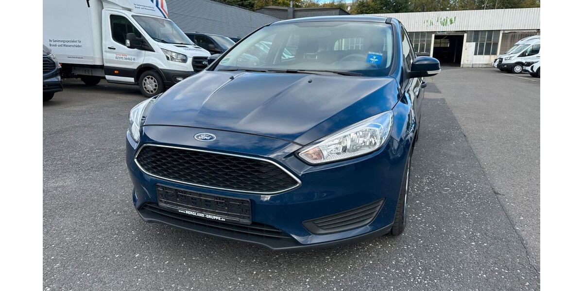 Ford Focus 80.997 km 7.990 &euro; Remscheid 42857