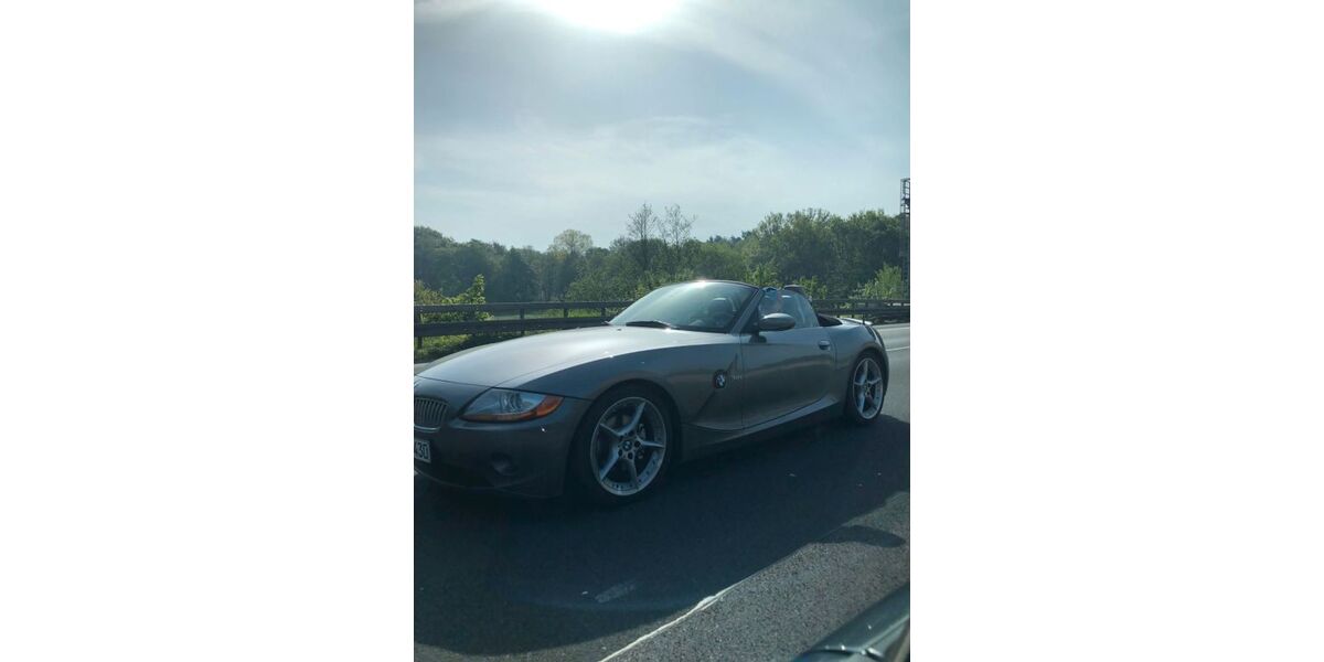 BMW Z4 85.000 km 20.750 &euro; Burscheid 51399