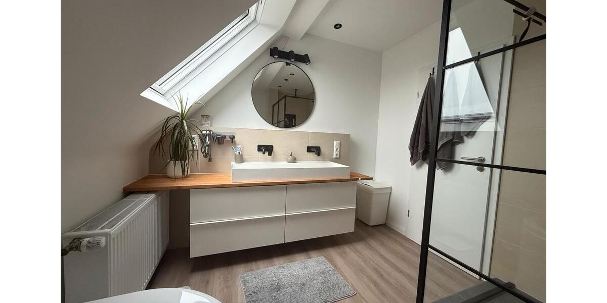 Doppelhaushälfte Leverkusen - 4 Zimmer, 135 m&sup2;, 2.350&euro; | Angebot:26295249