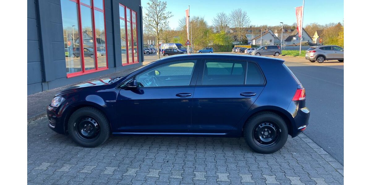 VW Golf 162.600 km 9.300 &euro; Bergisch Gladbach 51469