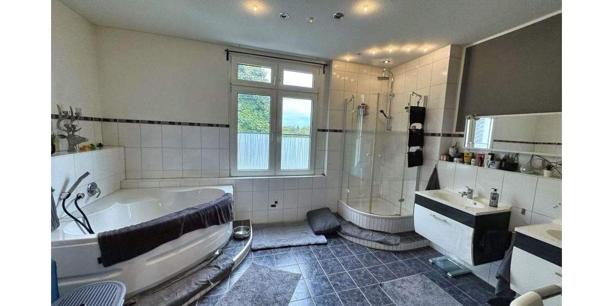 Bauernhaus, Landhaus Wermelskirchen - 1 Zimmer, 400 m&sup2;, 785.000&euro; | Angebot:25743758