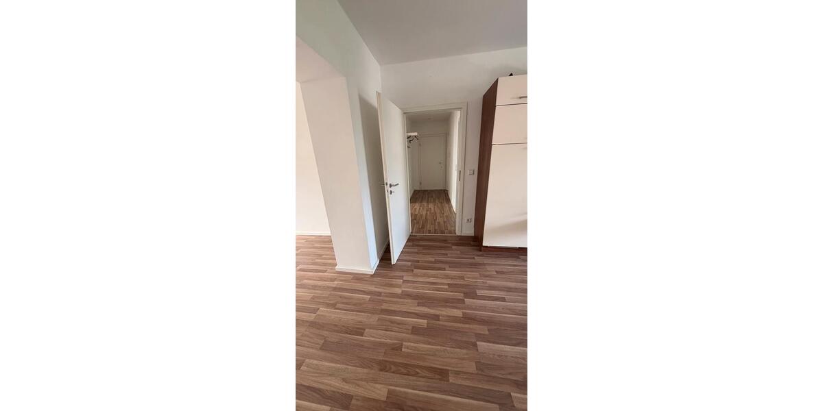 Etagenwohnung Düsseldorf Oberbilk - 2 Zimmer, 61 m&sup2;, 820&euro; | Angebot:26415626