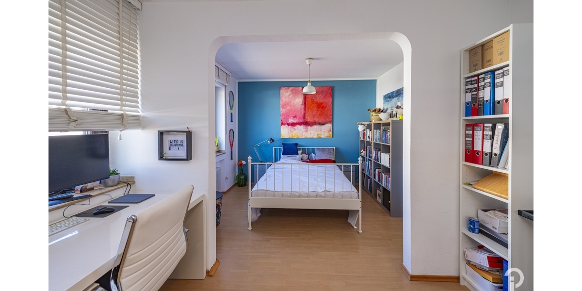 Charmantes Split-Level-Reihenendhaus in unmittelbarer Rheinnähe im Herzen von Düsseldorf-Benrath - Reihenendhaus Düsseldorf Stadtbezirk 9 | Angebot:26645354