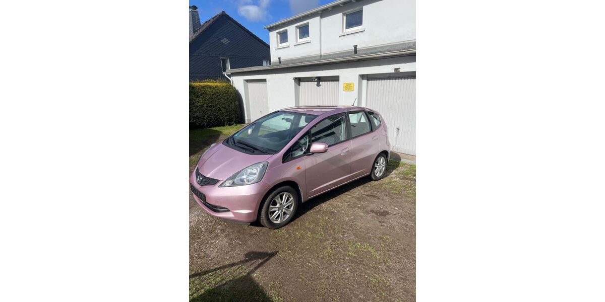 Honda Jazz 27.000 km 6.780 &euro; Wuppertal 42349
