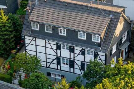 Haus Remscheid Lüttringhausen - 7 Zimmer, 175 m&sup2;, 199.000&euro; | Angebot:25300071