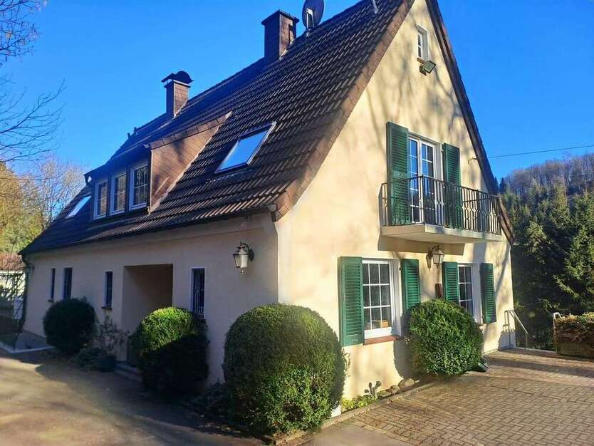 Haus zum Kaufen in Schalksmühle 465.000 € 144 m²