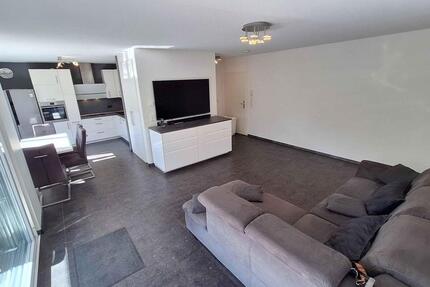 Moderne Wohnung mit Garten und Stellplatz in ruhiger Wohnlage