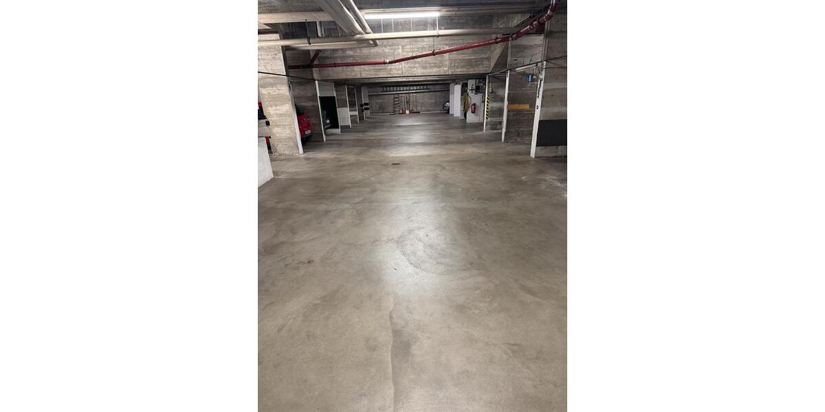 3 Zimmerwohnung mit Loggia und Tiefgaragenplatz 3 zimmer