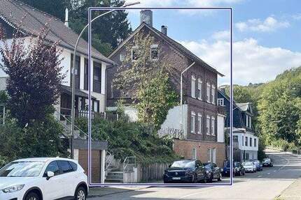 Haus Radevormwald Dahlhausen - 9 Zimmer, 235 m&sup2;, 98.400&euro; | Angebot:25732978