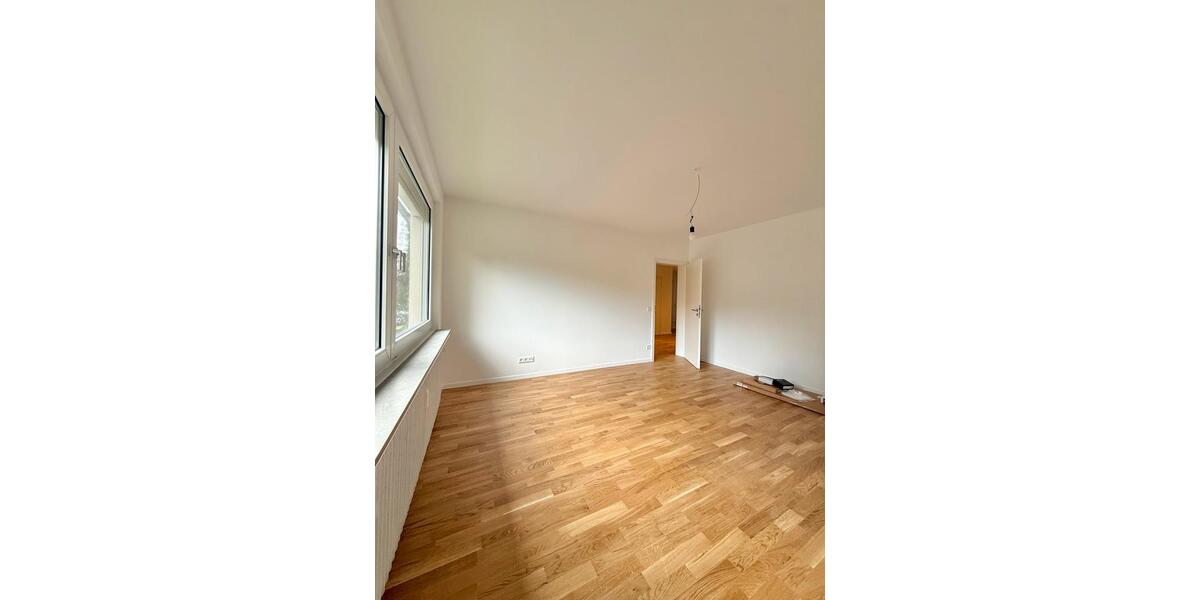 Etagenwohnung Wuppertal Lichtenplatz - 3 Zimmer, 100 m&sup2;, 1.799&euro; | Angebot:26578558