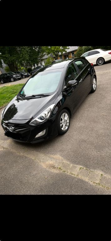 i30