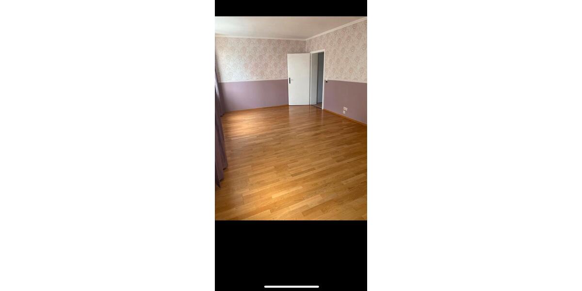 Große Wohnung Zentral in Elberfeld Südstad , ruhige Seitenstraße 3.5 zimmer