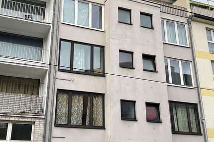 Haus zum Kaufen in Düsseldorf 1.750.000 € 585 m² 28 zimmer